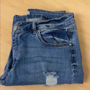 Refuge Distressed Jeans